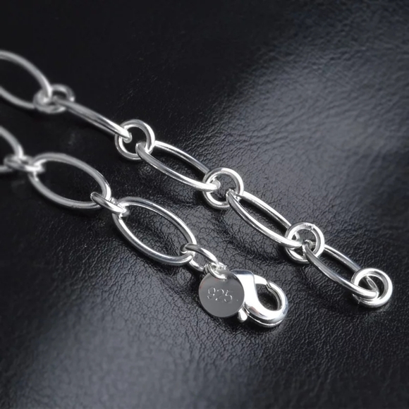 **NEW Links of Love Chain Link Bracelet - Picture 8 of 15
